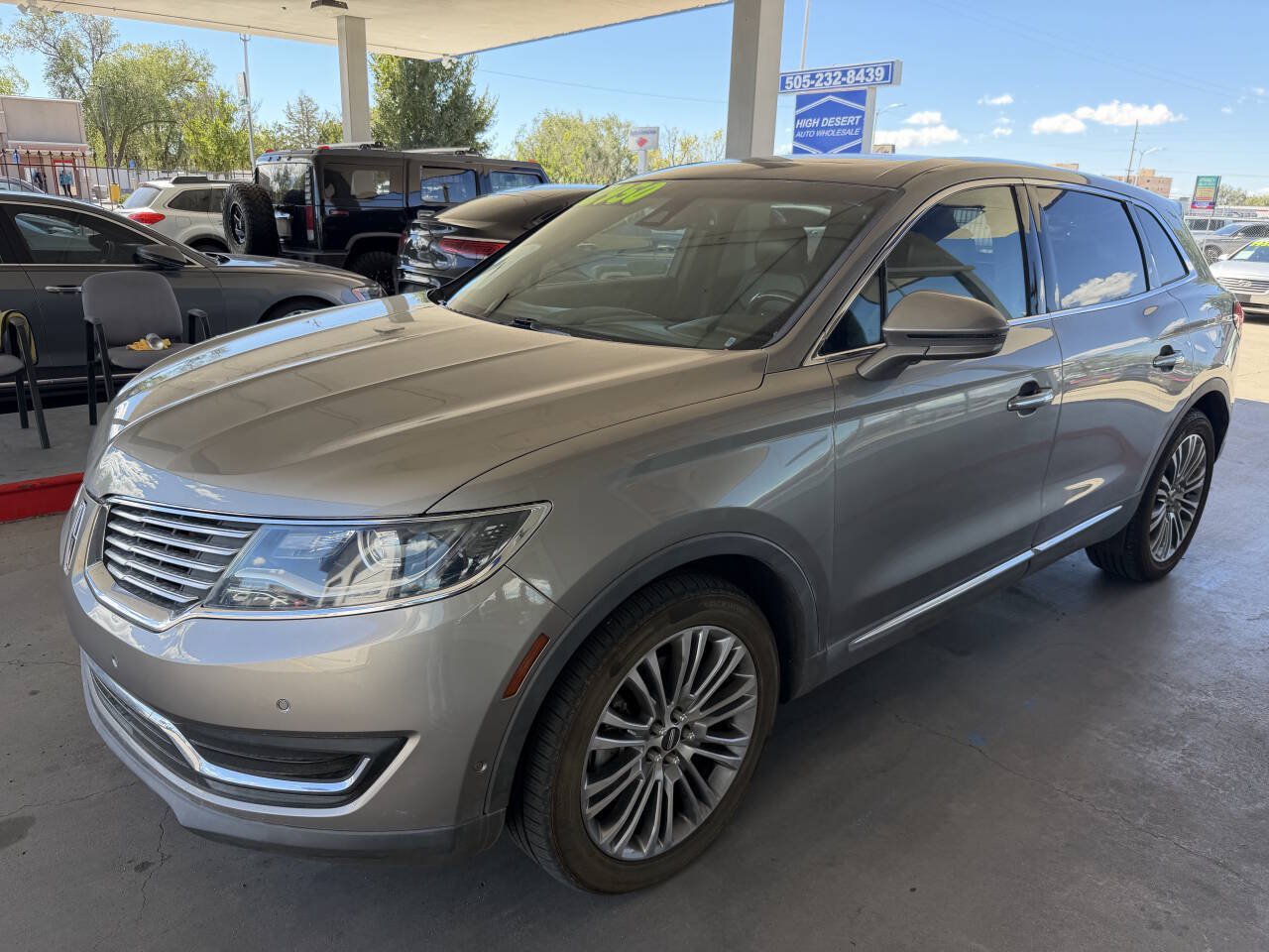 Used 2016 Lincoln MKX Reserve w/ Technology Package AWD/4WD image 3