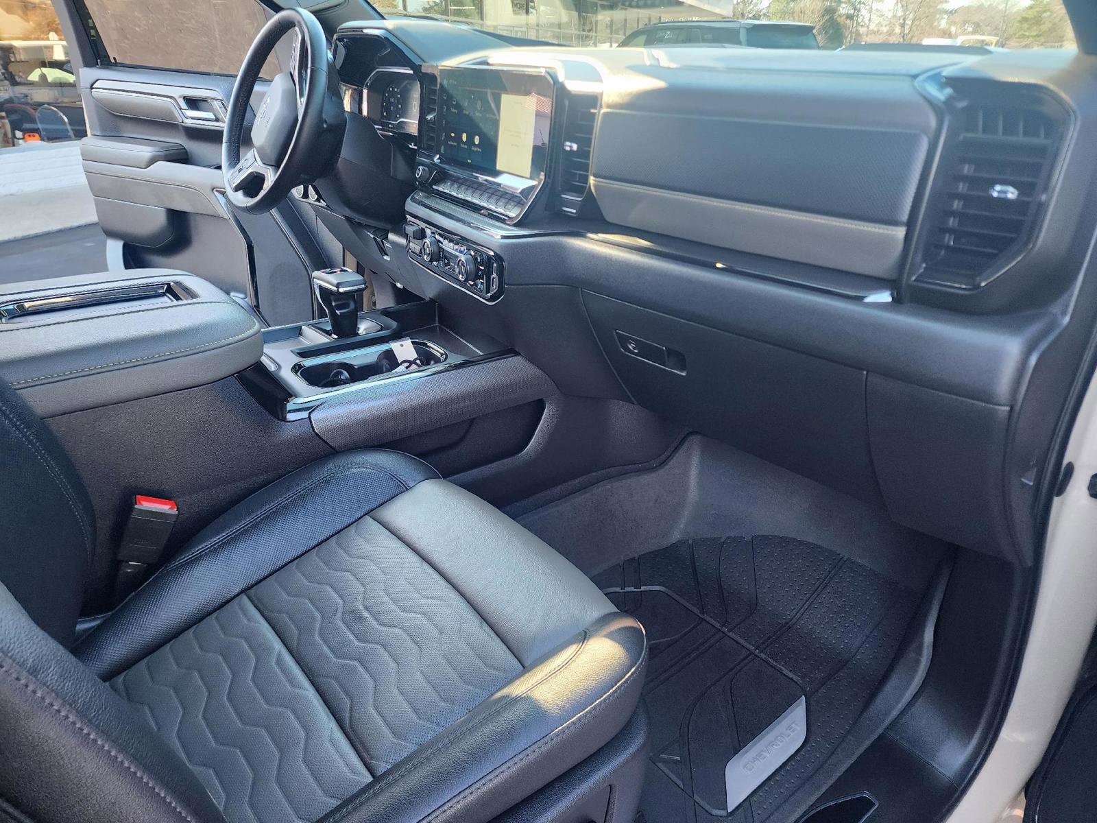 Used 2022 Chevrolet Silverado 1500 ZR2 image 11