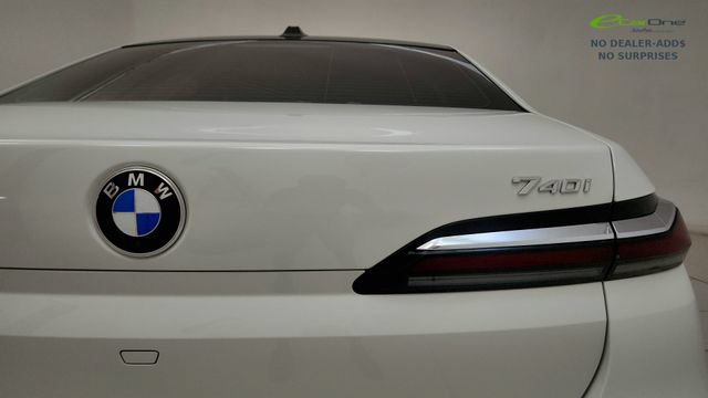 Used 2026 BMW 740i RWD image 26