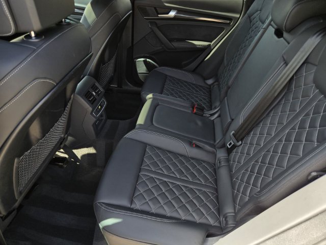Used 2024 Audi SQ5 Premium Plus AWD/4WD image 14