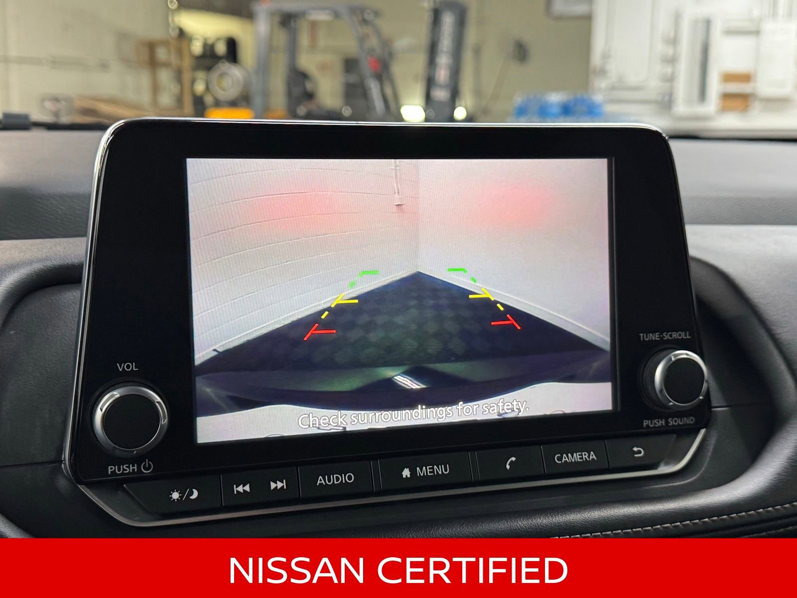 Certified 2025 Nissan Rogue SV image 16