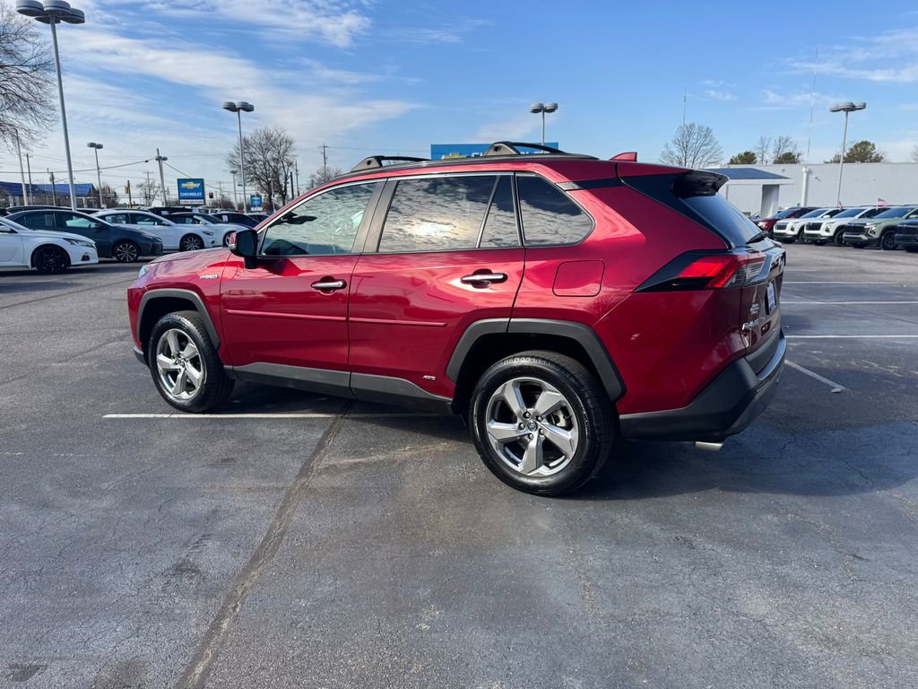 Used 2020 Toyota RAV4 Limited image 5