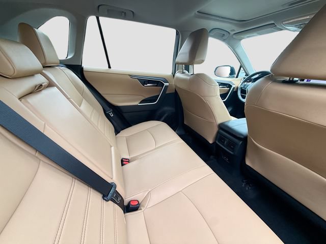 Used 2023 Toyota RAV4 XLE Premium FWD image 25