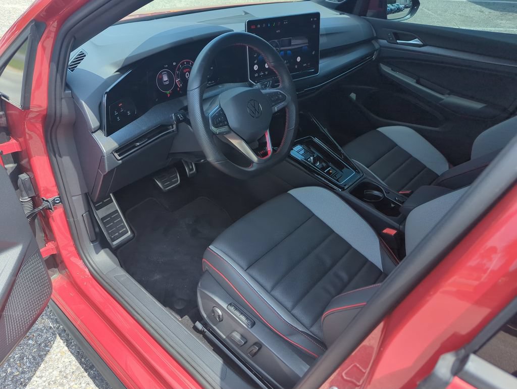 Certified 2026 Volkswagen GTI SE FWD image 11