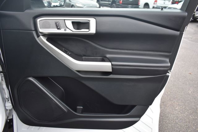 Used 2023 Ford Explorer Limited image 50