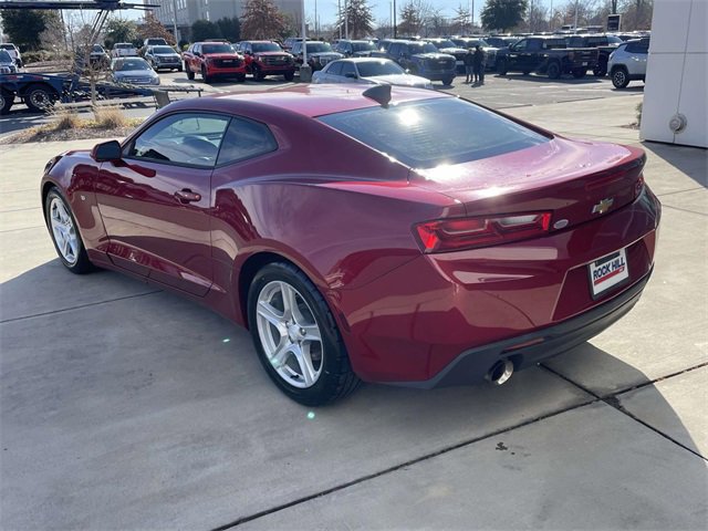 Used 2018 Chevrolet Camaro LT w/ Technology Package image 8