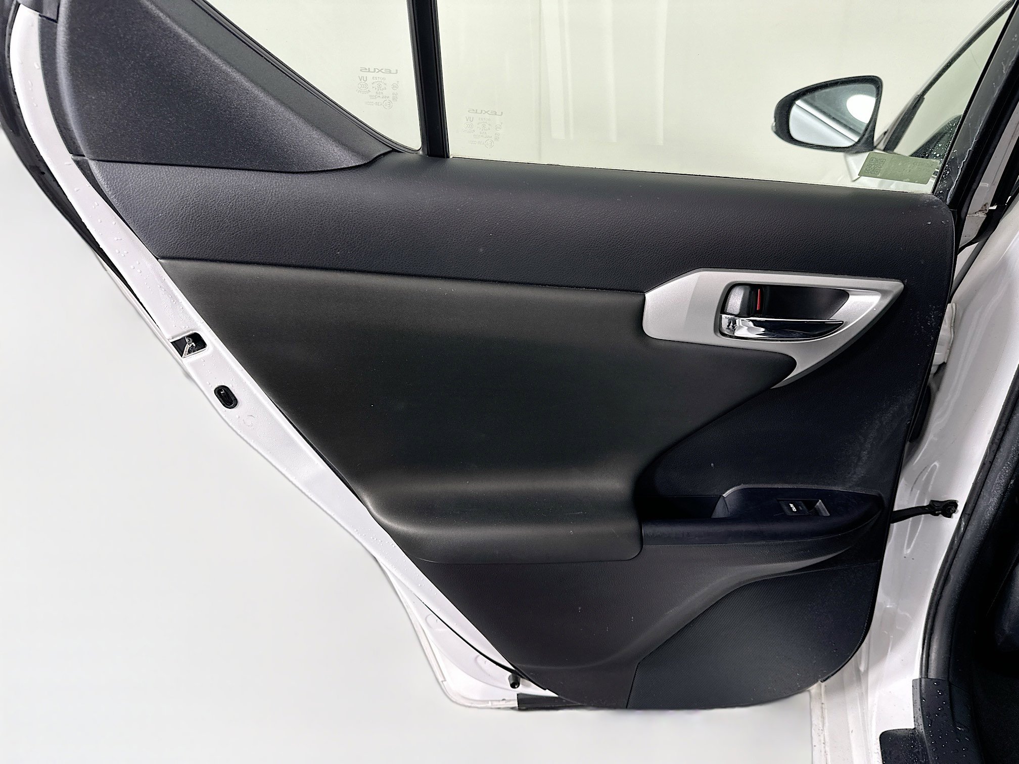 Used 2011 Lexus CT 200h image 28