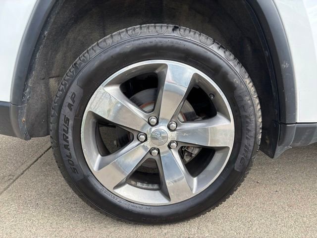Used 2014 Jeep Grand Cherokee Limited w/ Luxury Group II RWD image 10