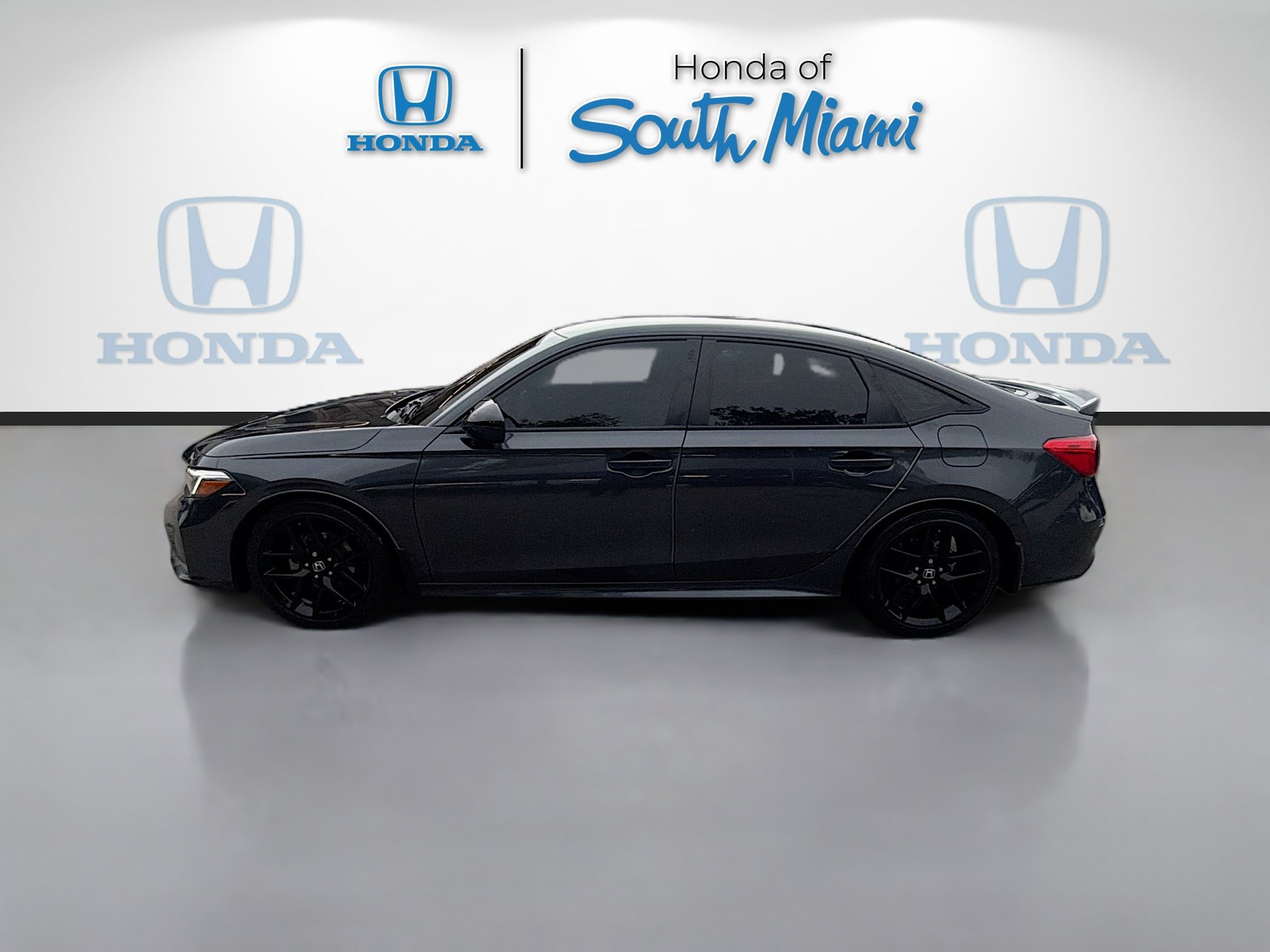 Certified 2025 Honda Civic Sport image 4