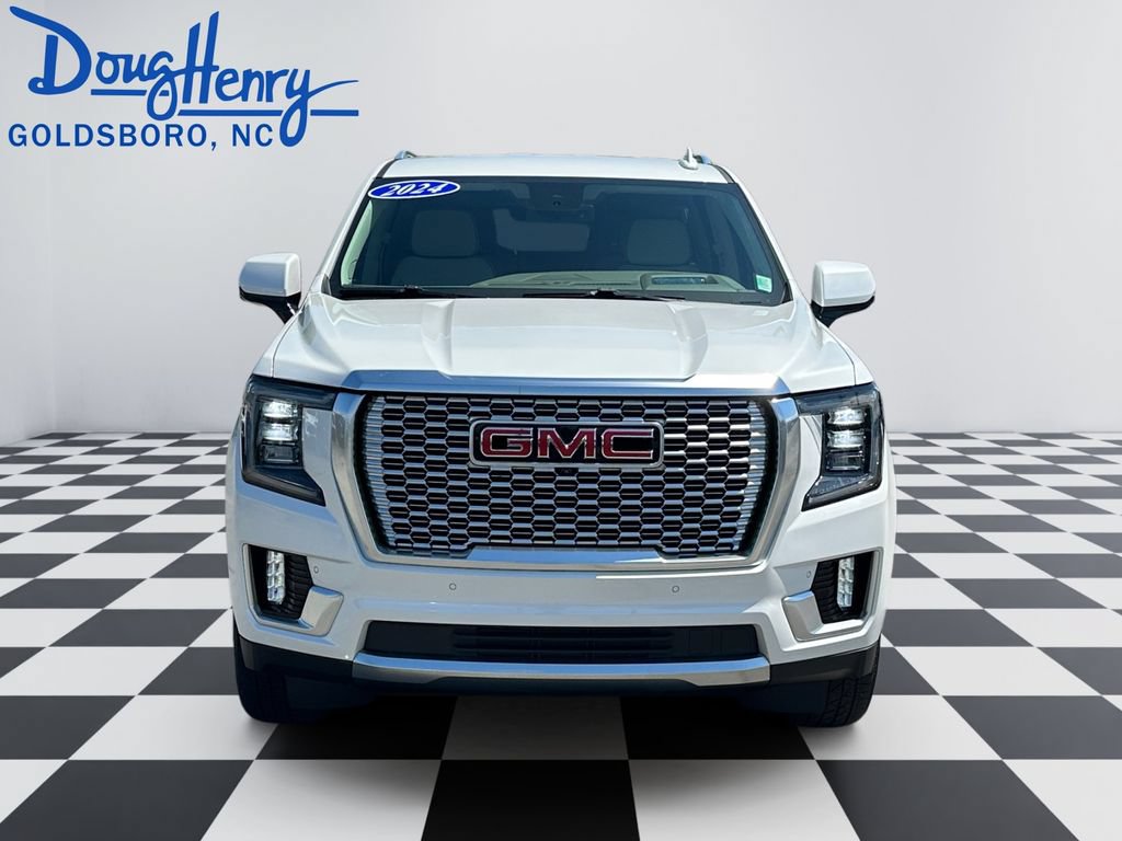 Used 2024 GMC Yukon Denali AWD/4WD image 8