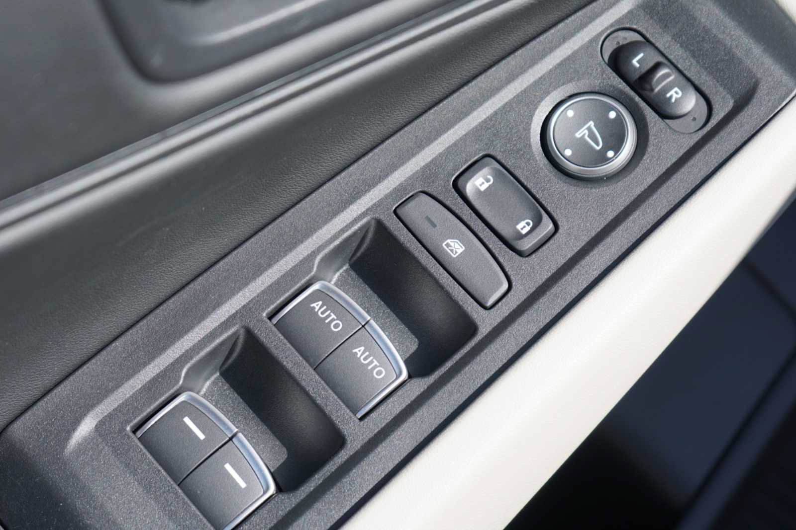 Used 2024 Honda Accord EX-L image 18