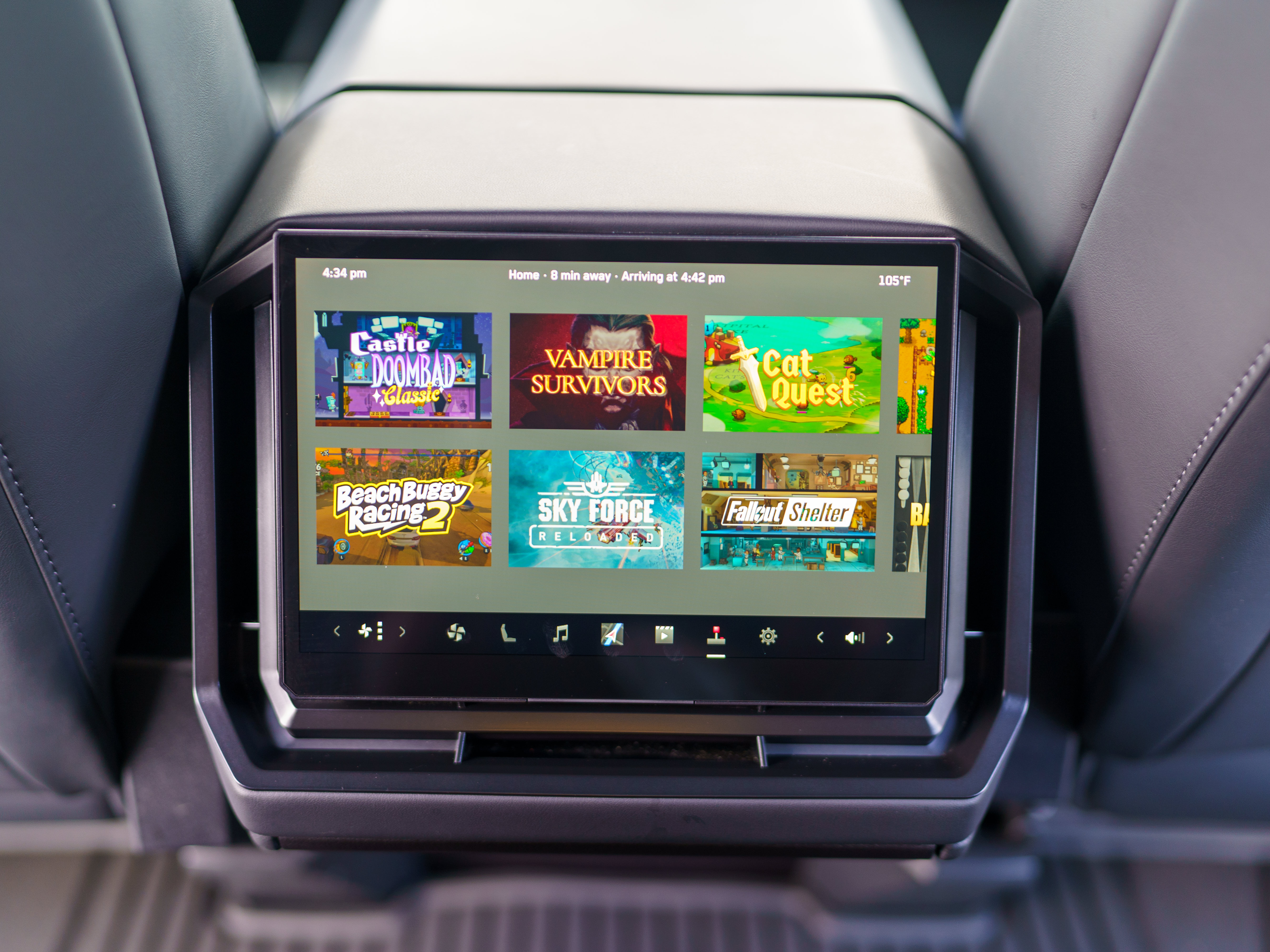Used 2025 Tesla Cybertruck AWD Crew Cab image 11