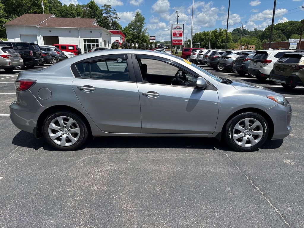 Used 2013 MAZDA MAZDA3 i Sport FWD image 6