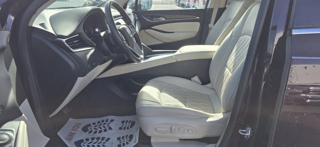 Used 2023 Buick Enclave Avenir w/ Avenir Technology Package image 9