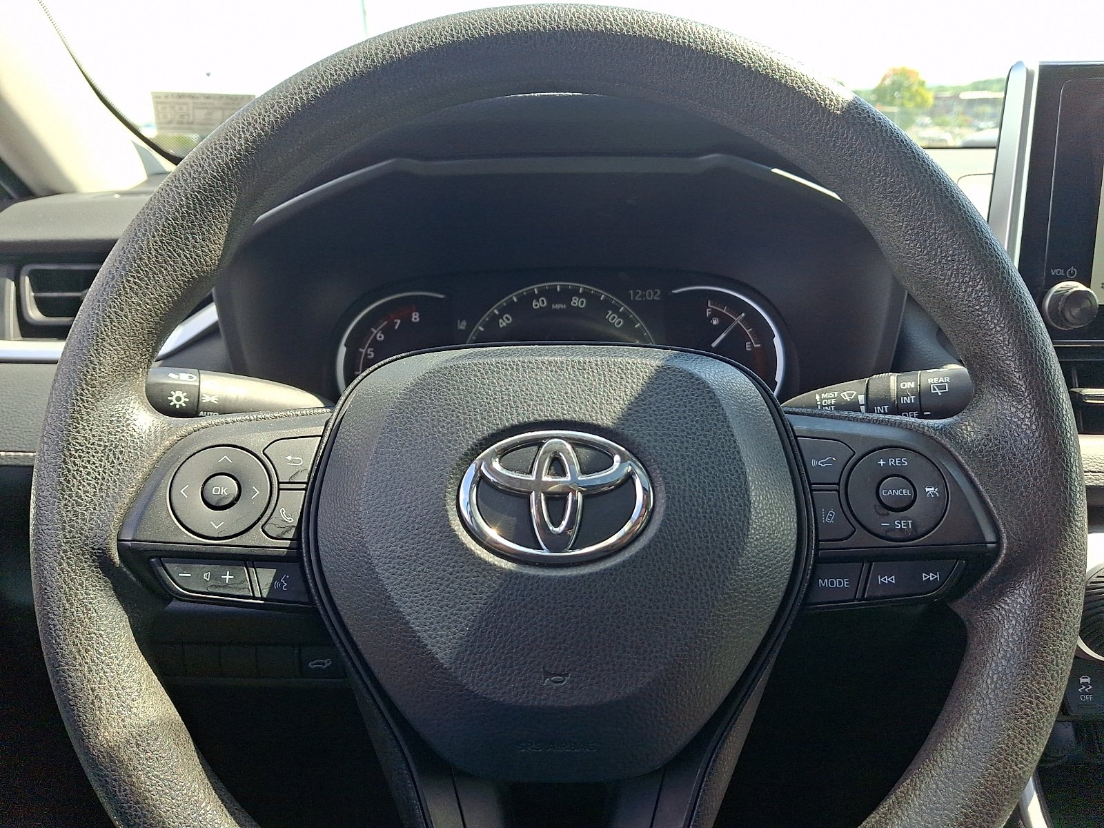 Used 2024 Toyota RAV4 XLE w/ Convenience Package AWD/4WD image 19