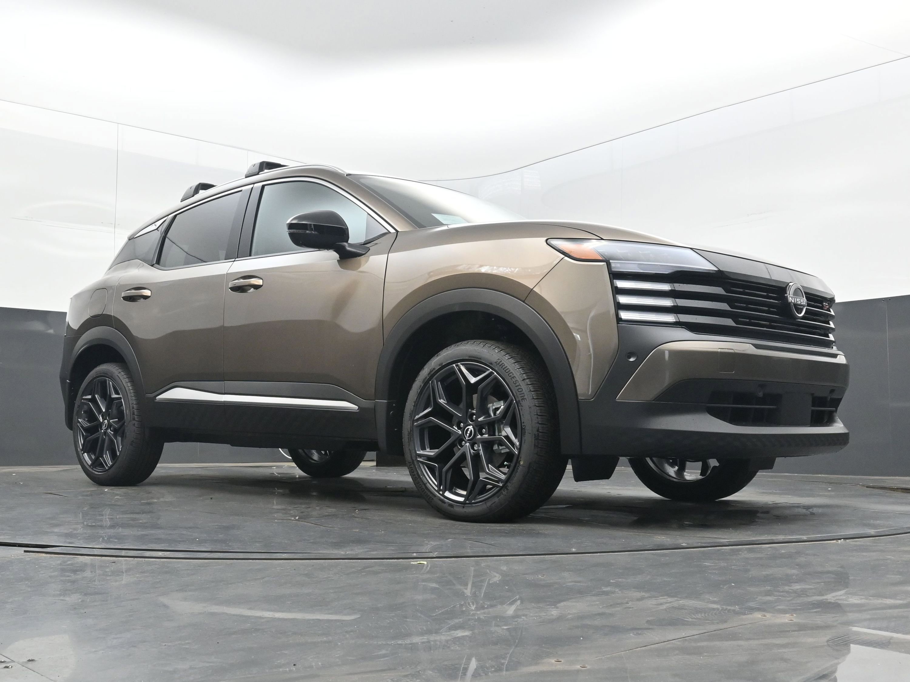 New 2026 Nissan Kicks SR image 22