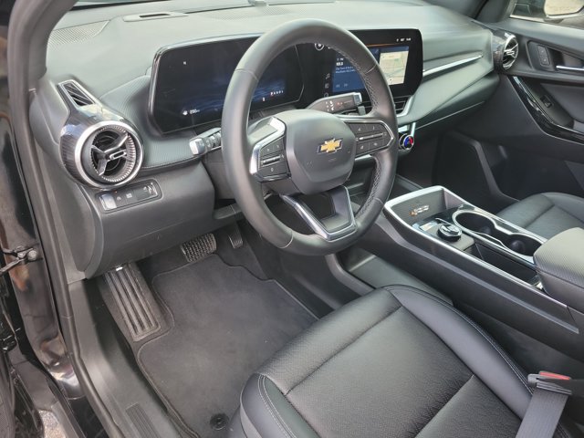 Used 2026 Chevrolet Equinox LT w/ Convenience Package II FWD image 4