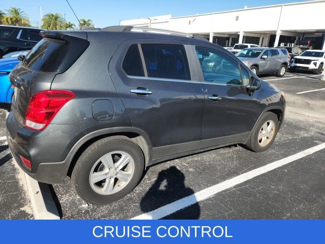 Used 2018 Chevrolet Trax LT w/ LT Convenience Package image 3