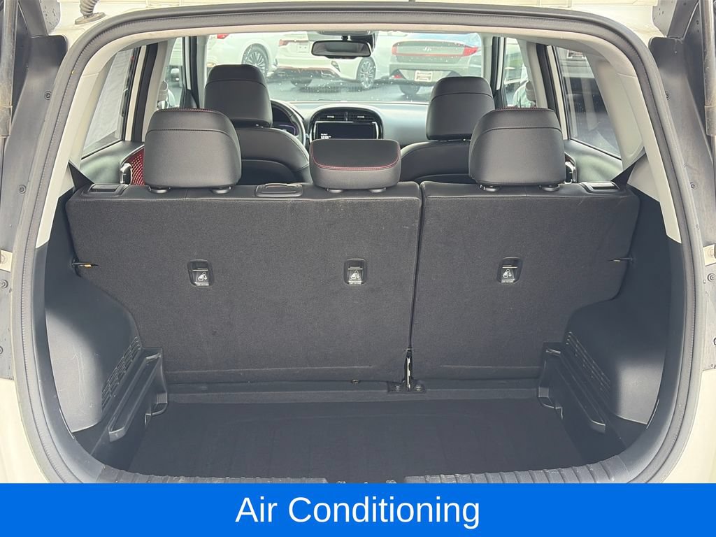Used 2024 Kia Soul GT-Line FWD image 8