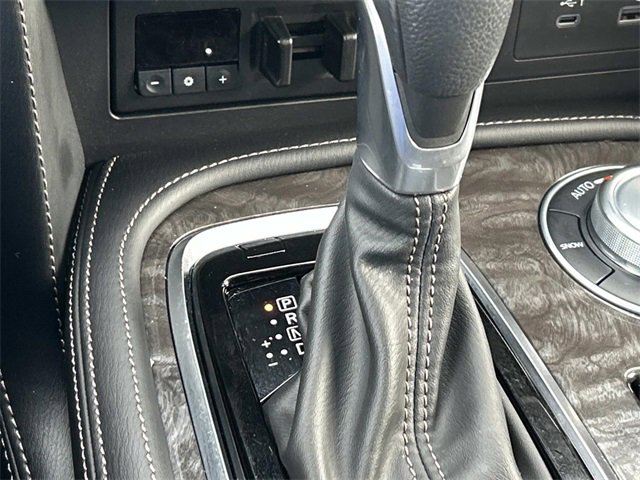Used 2024 Nissan Armada Platinum w/ Captain's Chairs Package image 37