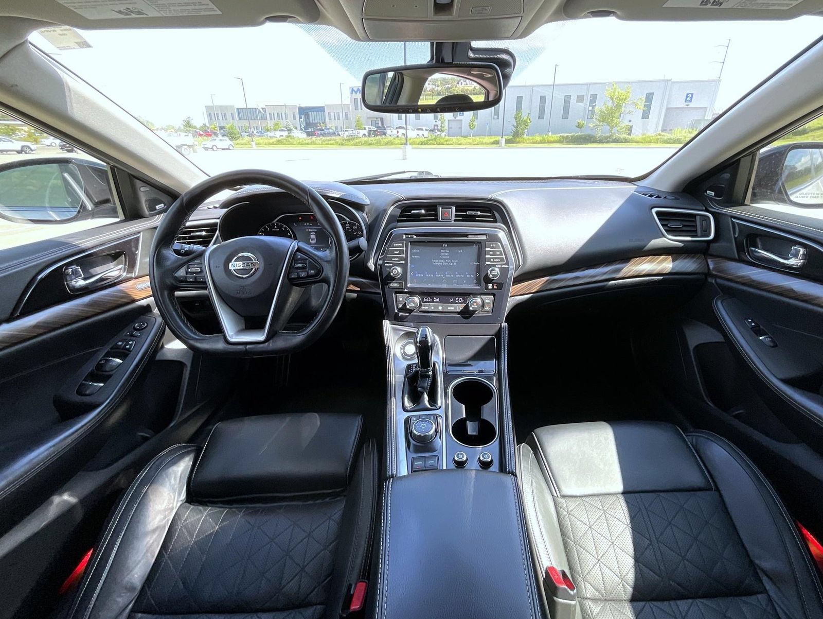 Used 2017 Nissan Maxima Platinum FWD image 15
