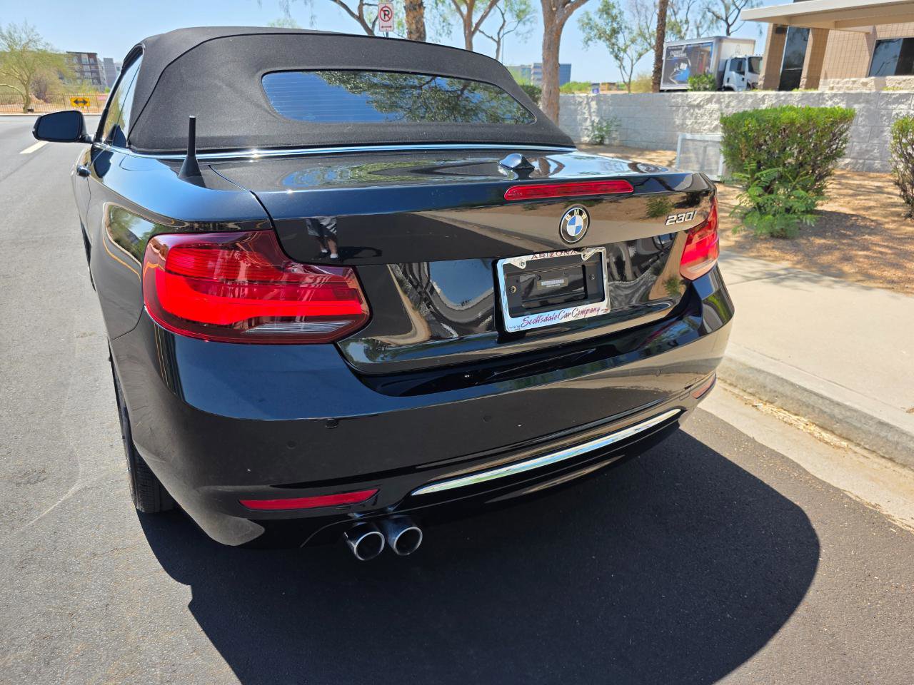 Used 2020 BMW 230i Convertible w/ Premium Package RWD image 24