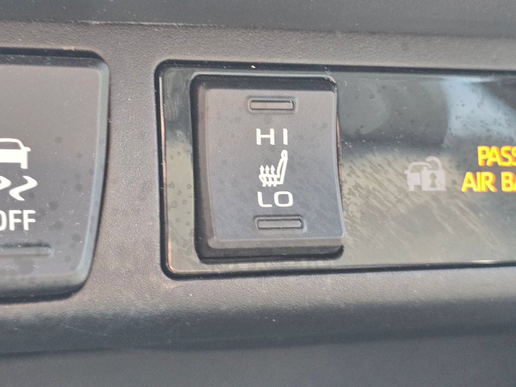Certified 2023 Toyota RAV4 XLE Premium AWD/4WD image 32