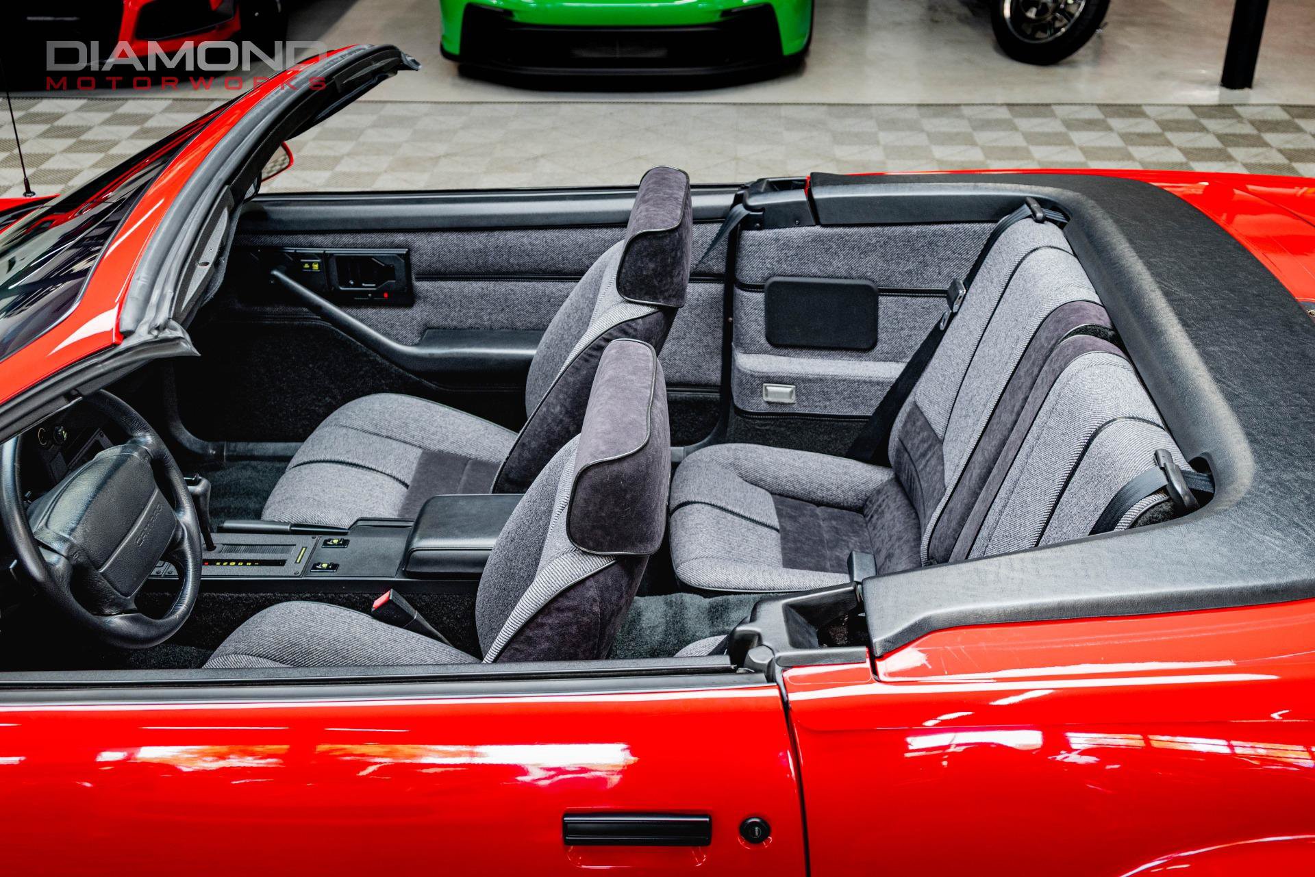 Used 1992 Chevrolet Camaro RS RWD image 38