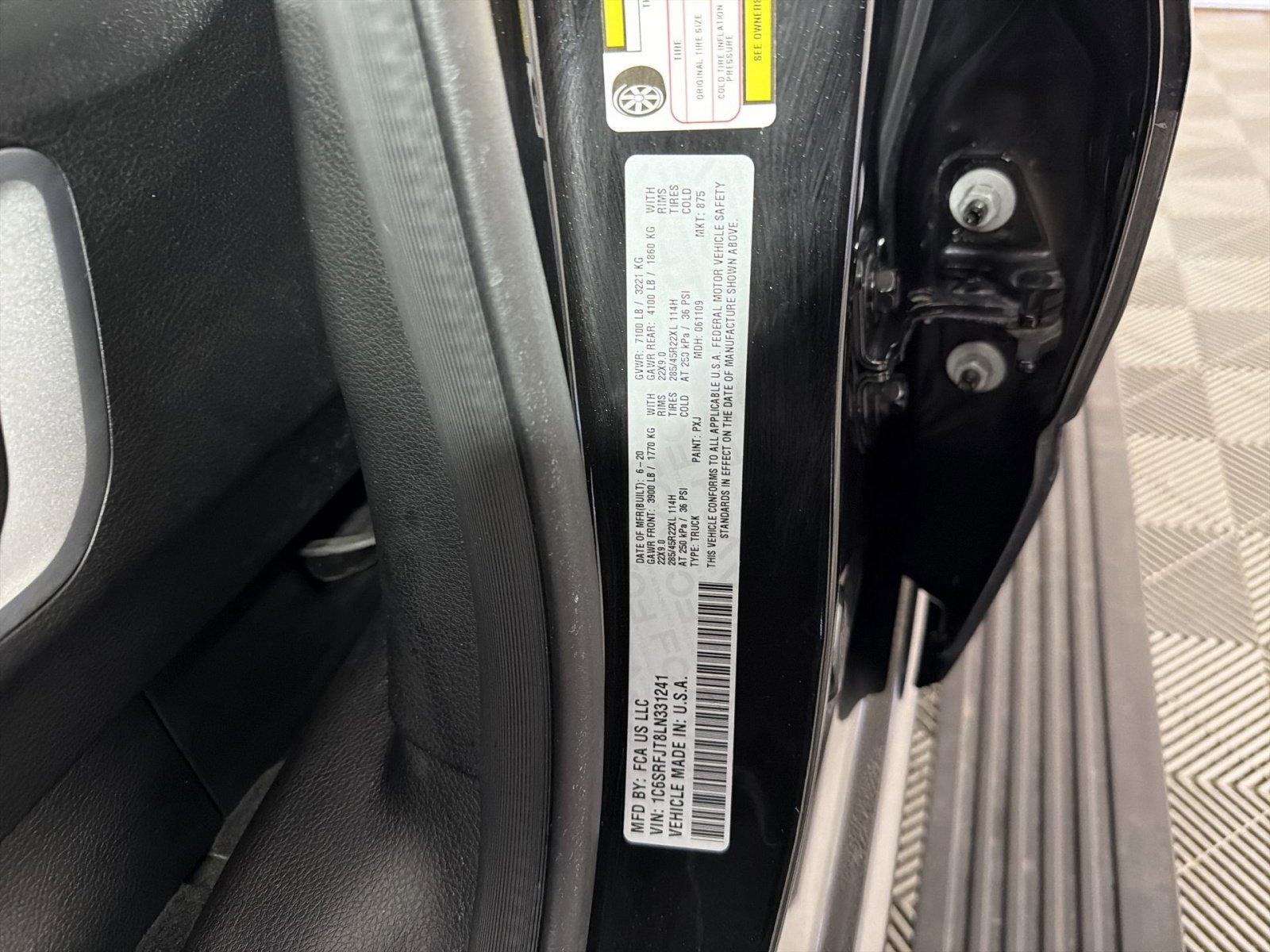 Used 2020 RAM 1500 Laramie image 30