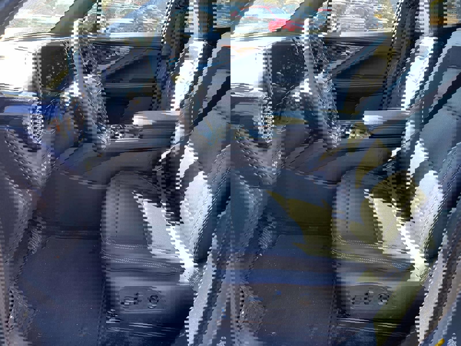 Used 2025 Chevrolet Blazer EV LT image 15