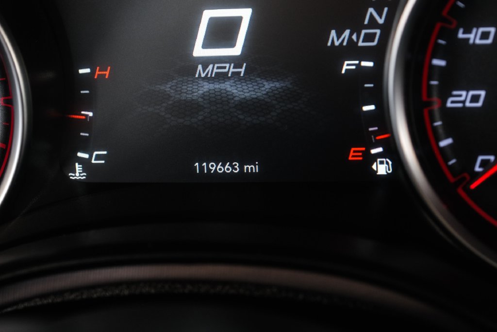 Used 2020 Dodge Charger R/T RWD image 16