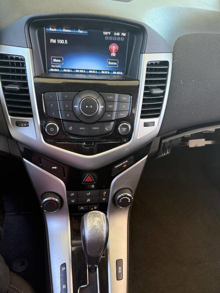 Used 2015 Chevrolet Cruze LT image 12
