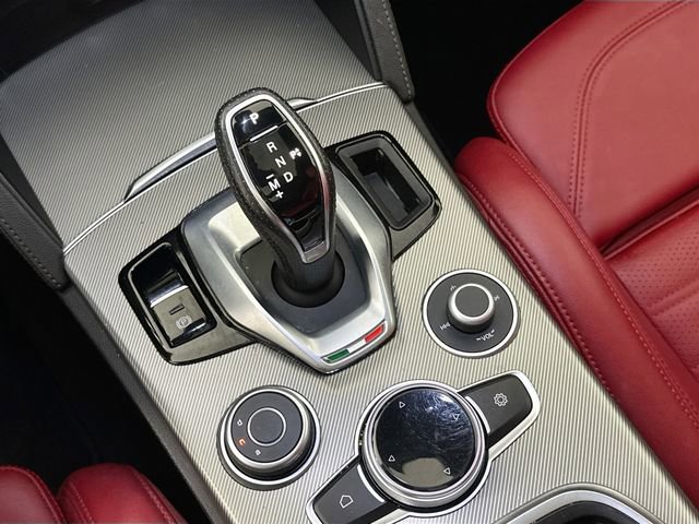 Used 2023 Alfa Romeo Stelvio Veloce image 16