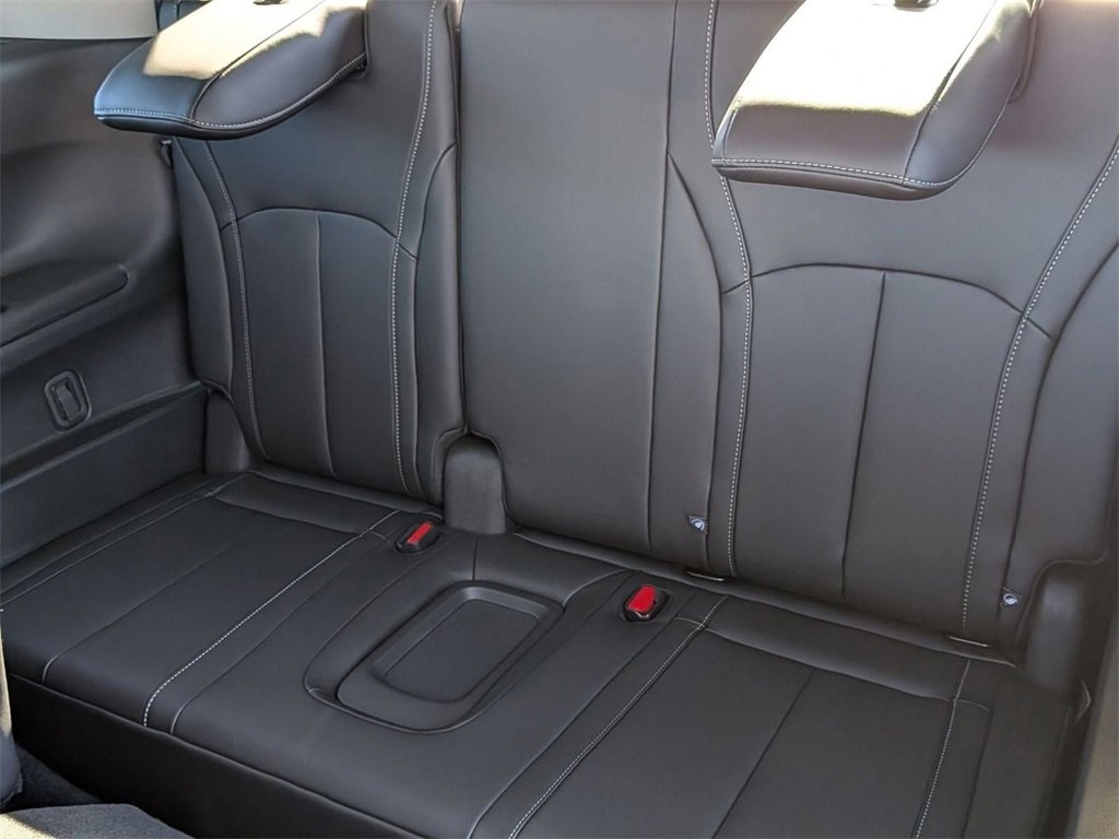 New 2026 INFINITI QX60 Luxe w/ Family Package image 27