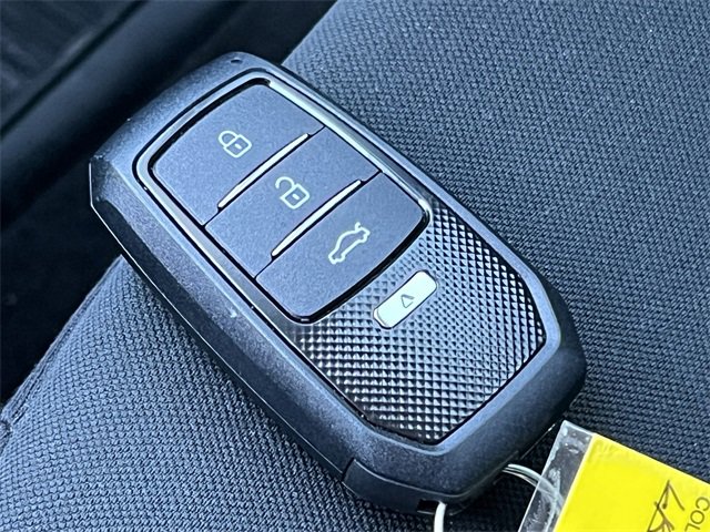 Used 2020 Ford Fusion SE image 29