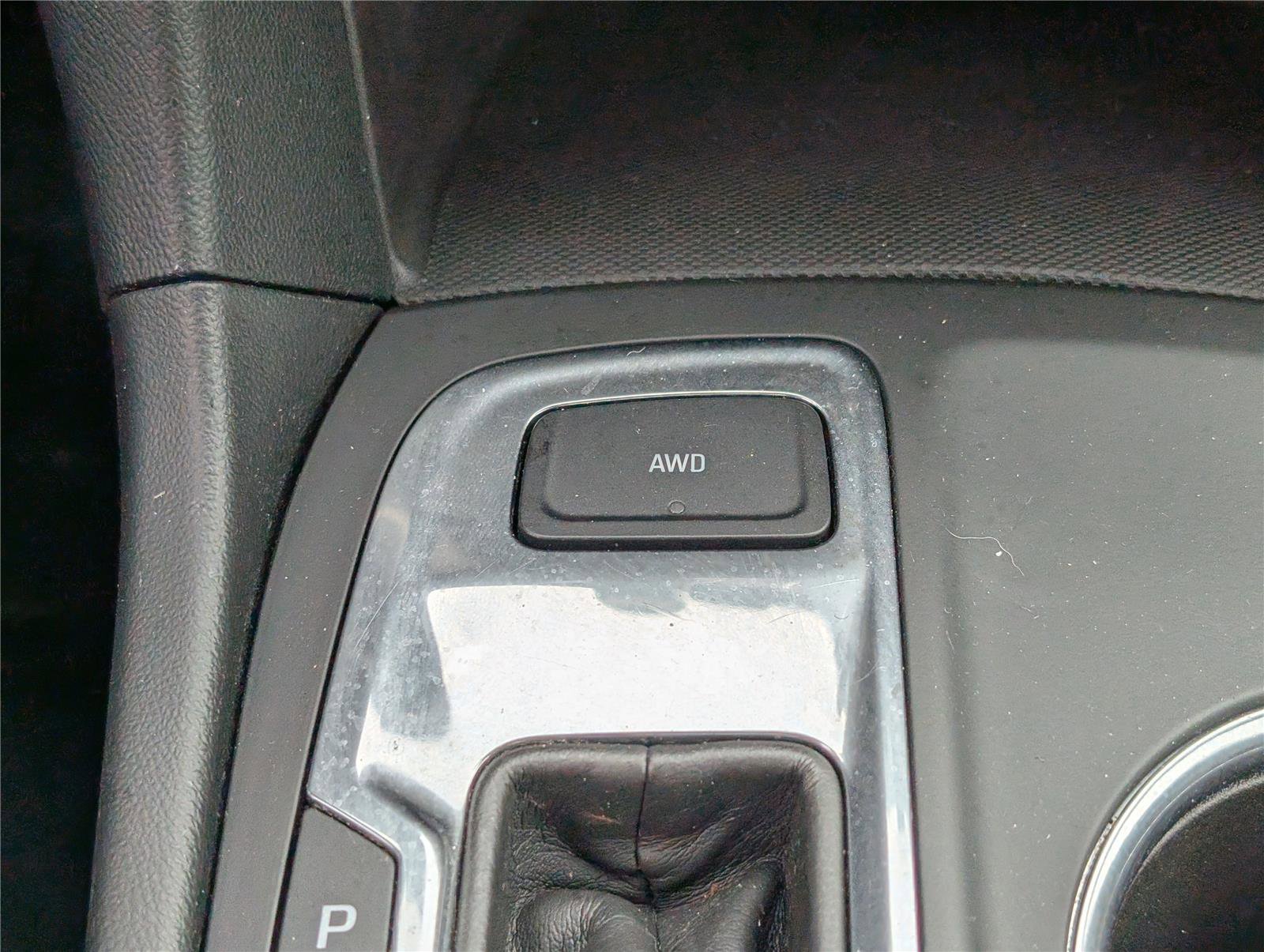 Used 2018 Chevrolet Equinox LS image 23