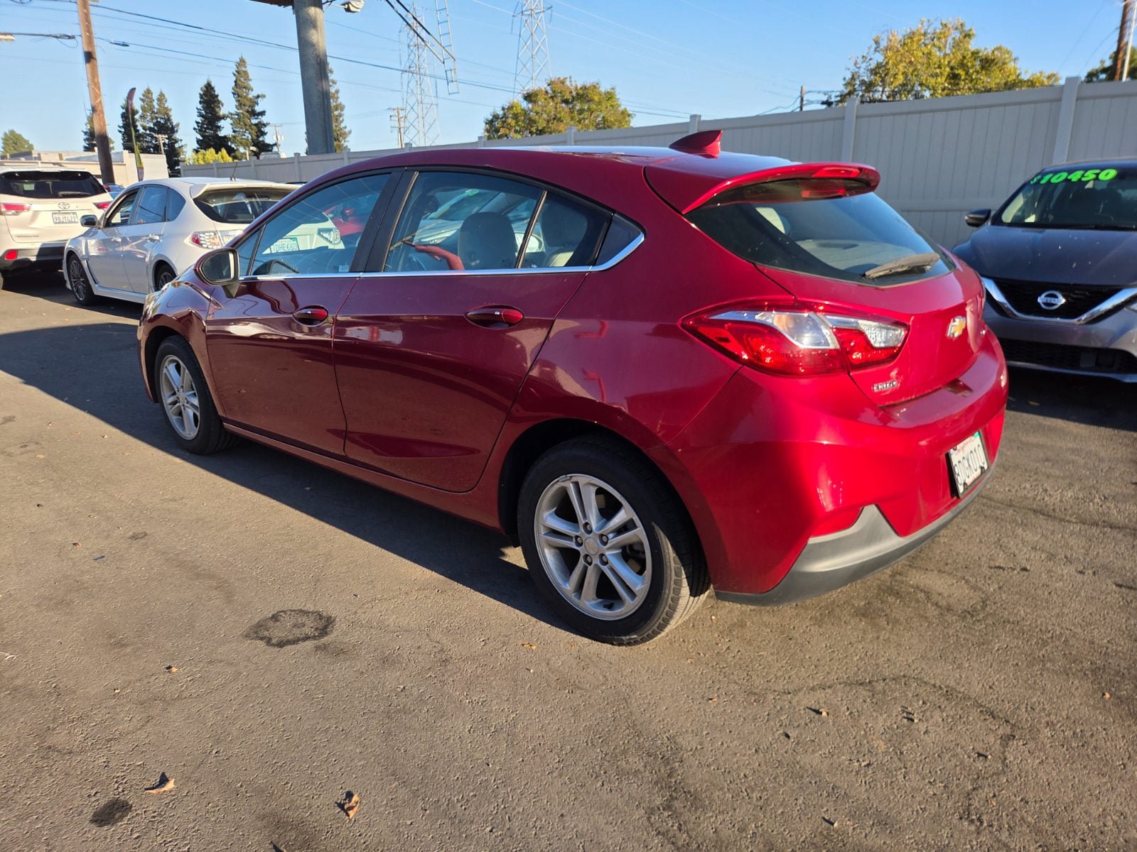 Used 2018 Chevrolet Cruze LT w/ Convenience Package FWD image 2