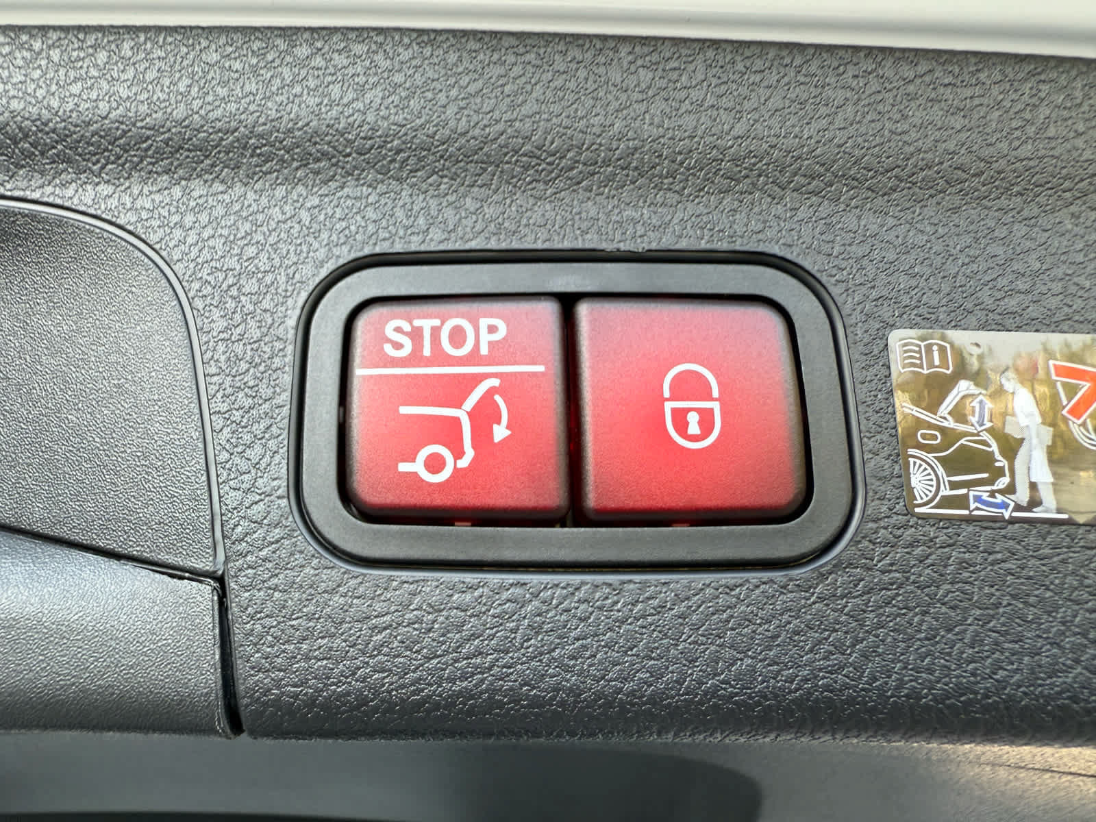 Used 2026 Mercedes-Benz GLE 450 4MATIC image 37