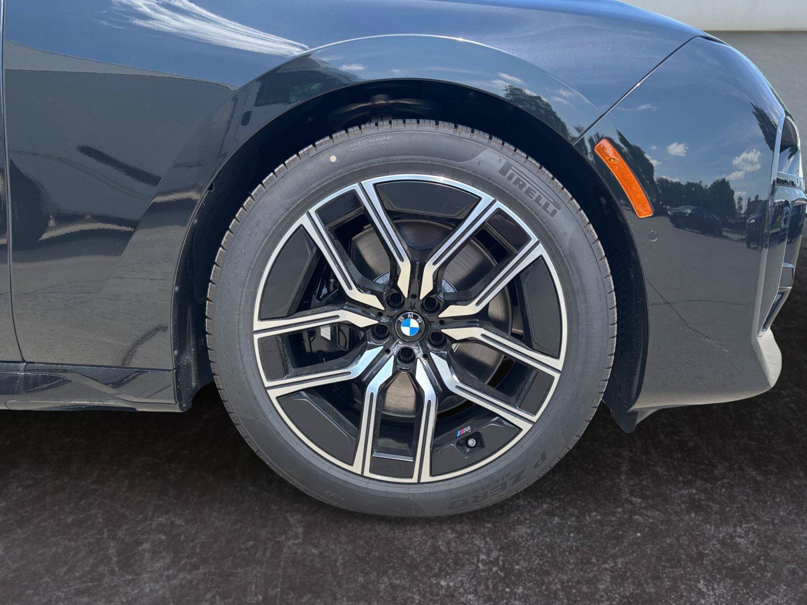 New 2026 BMW 760i xDrive w/ Executive Package AWD/4WD image 28