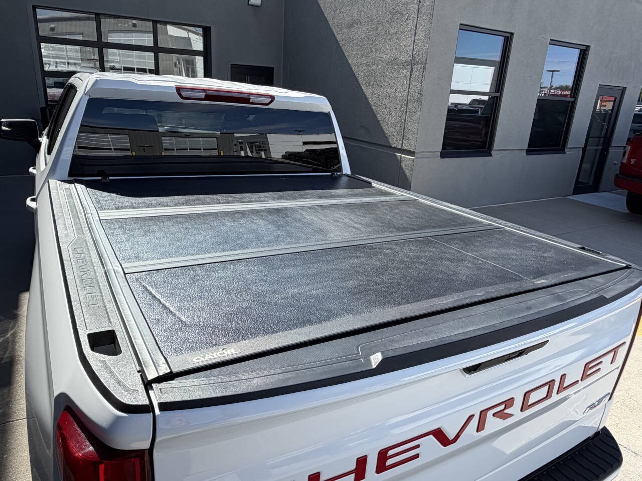 Used 2020 Chevrolet Silverado 1500 RST w/ RST Value Package AWD/4WD image 16
