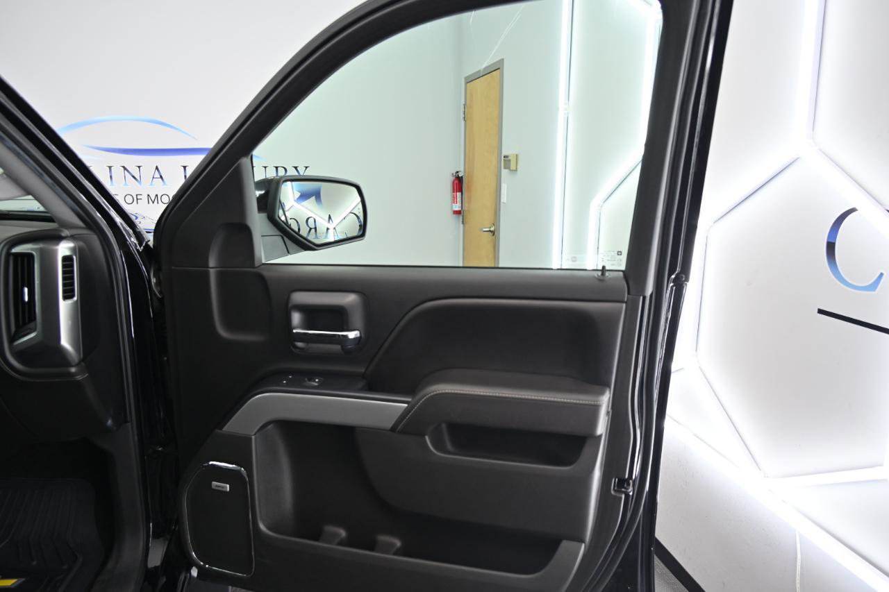Used 2017 Chevrolet Silverado 1500 LTZ Z71 w/ LTZ Plus Package AWD/4WD image 21