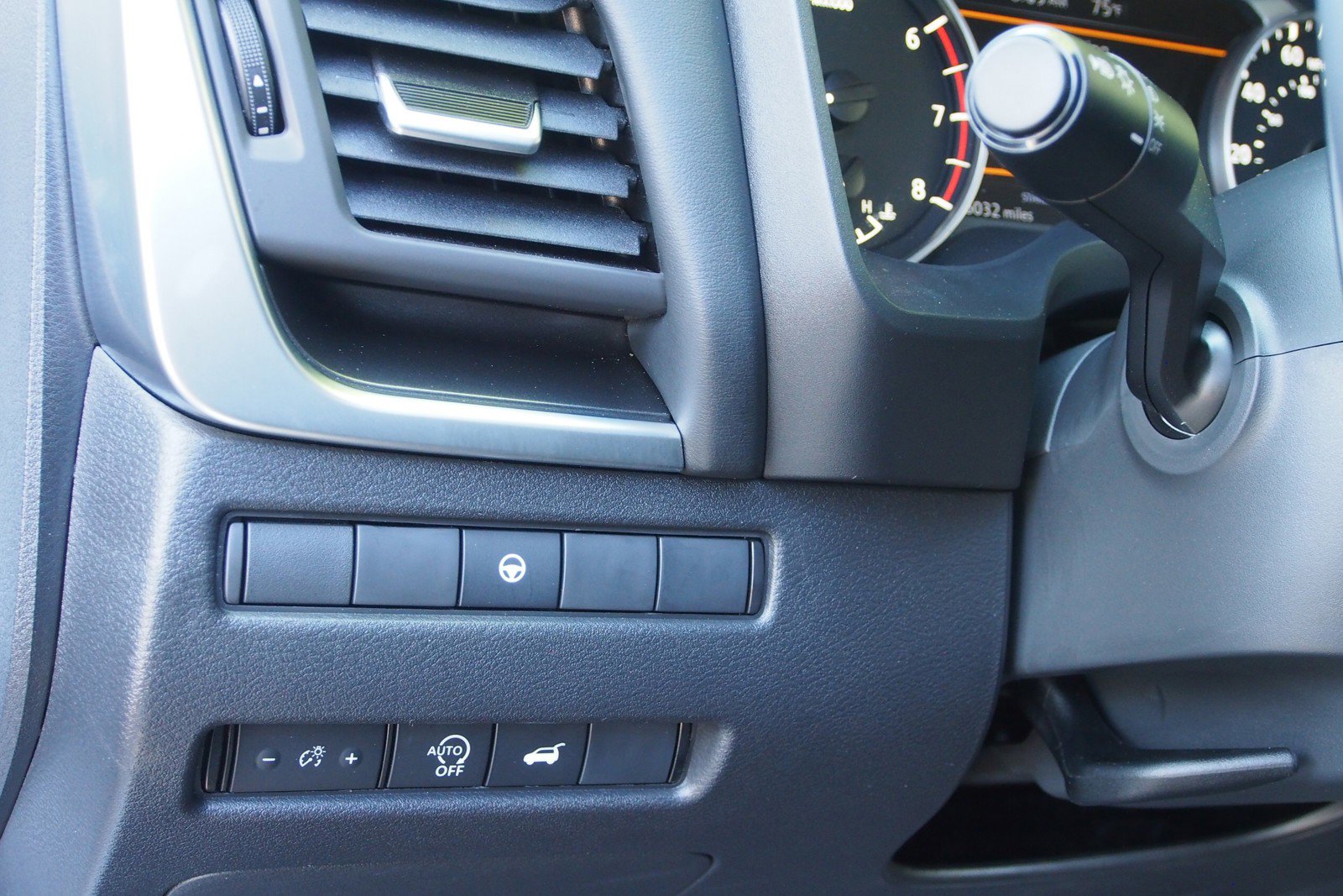 Used 2026 Nissan Rogue SV FWD image 20