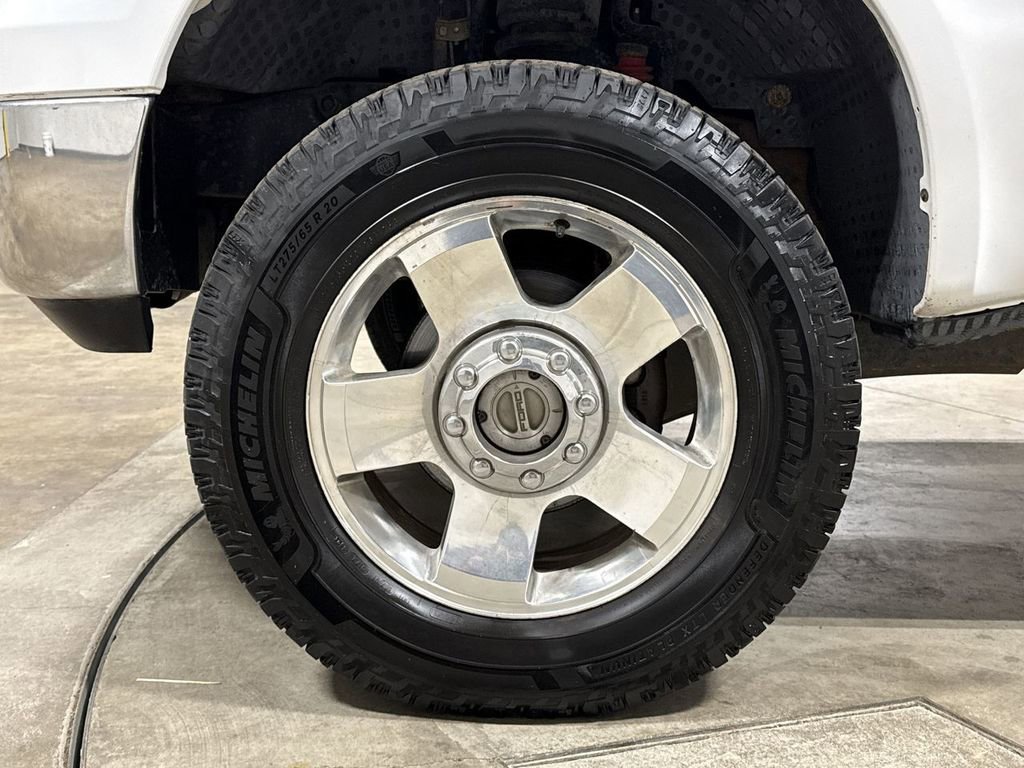 Used 2006 Ford F350 Lariat image 26