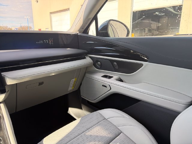 New 2026 Lincoln Nautilus Reserve AWD/4WD image 18