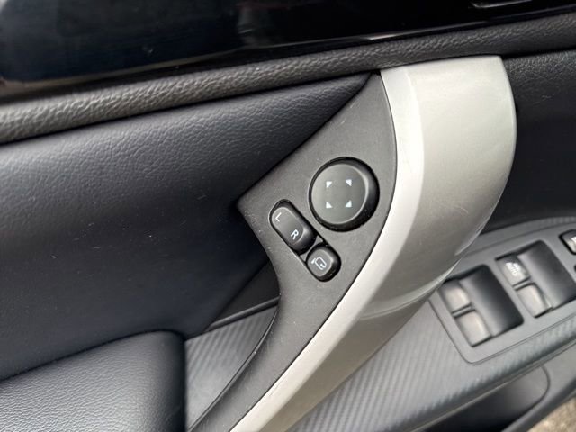 Used 2024 Mitsubishi Eclipse Cross SE image 29