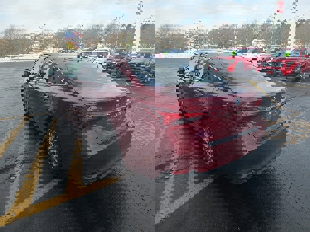 Certified 2021 Toyota Avalon XLE image 7