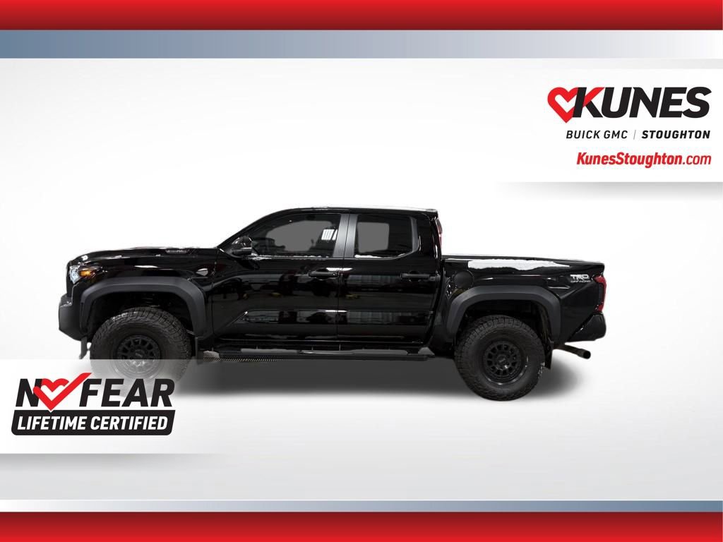 Used 2024 Toyota Tacoma TRD Off-Road image 8