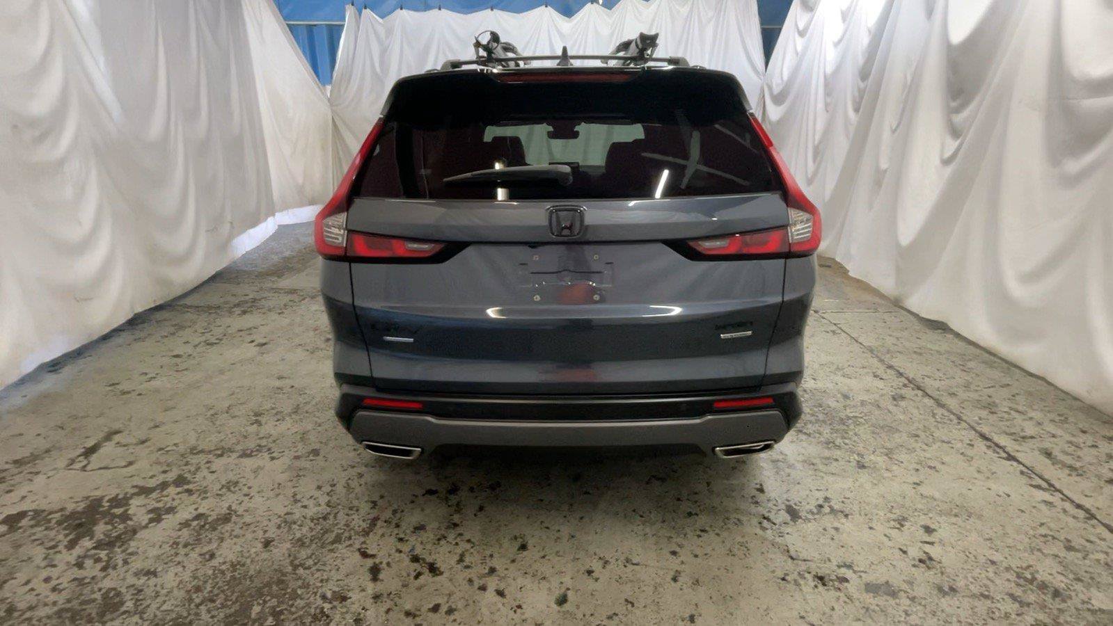 Used 2024 Honda CR-V Sport Touring image 8