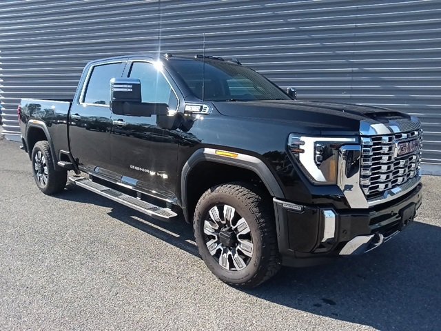 Used 2025 GMC Sierra 2500 Denali w/ Technology Package