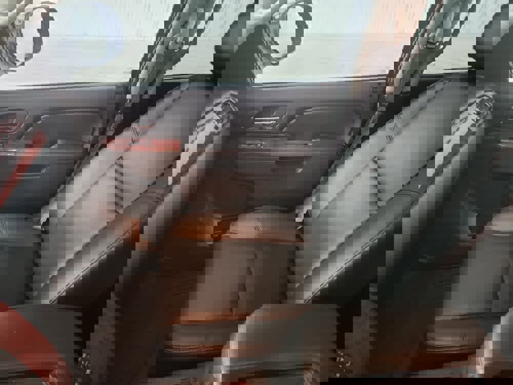 Used 2013 Chevrolet Avalanche LTZ image 27